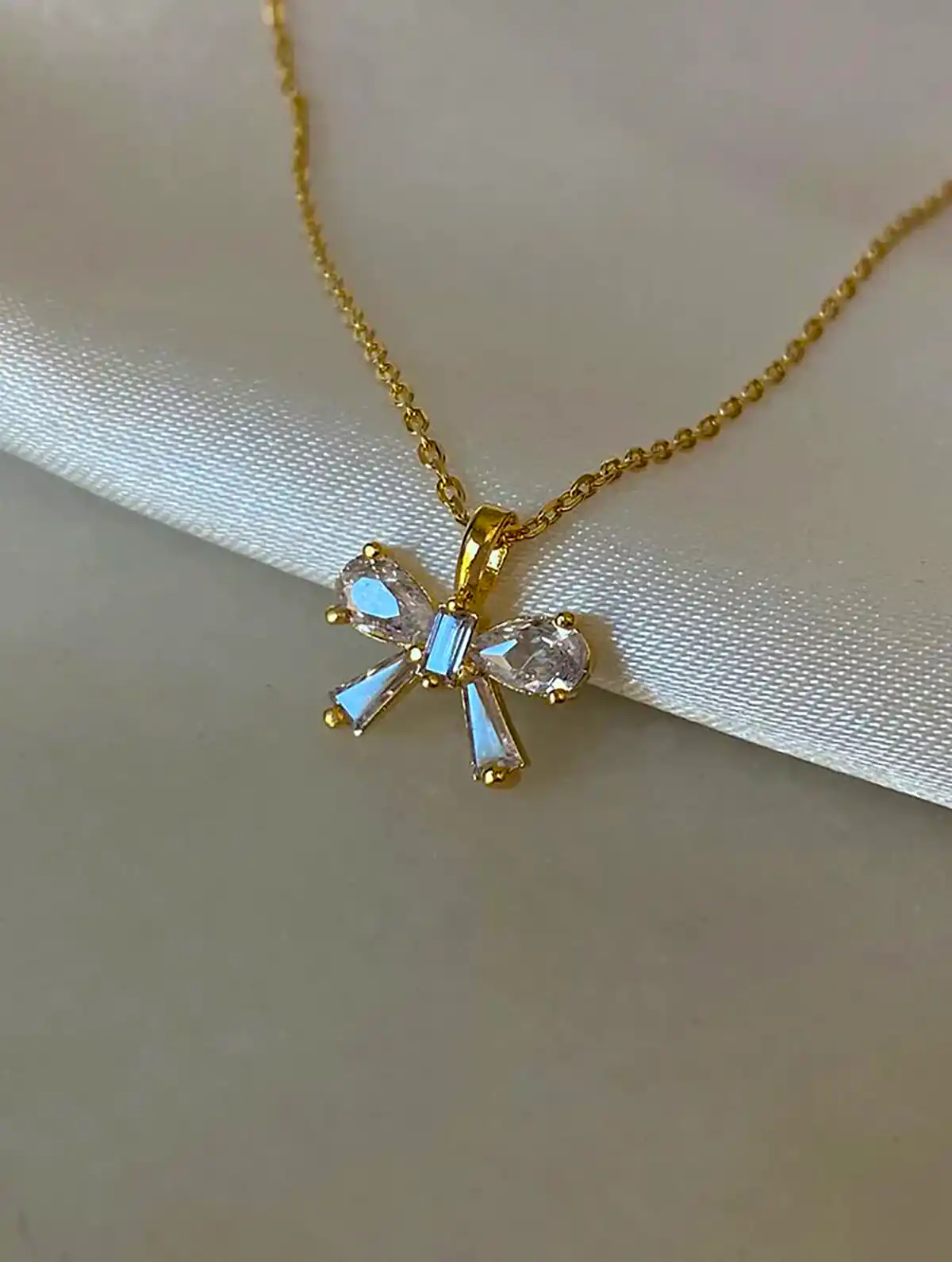 تو گردنی شیک و جذاب