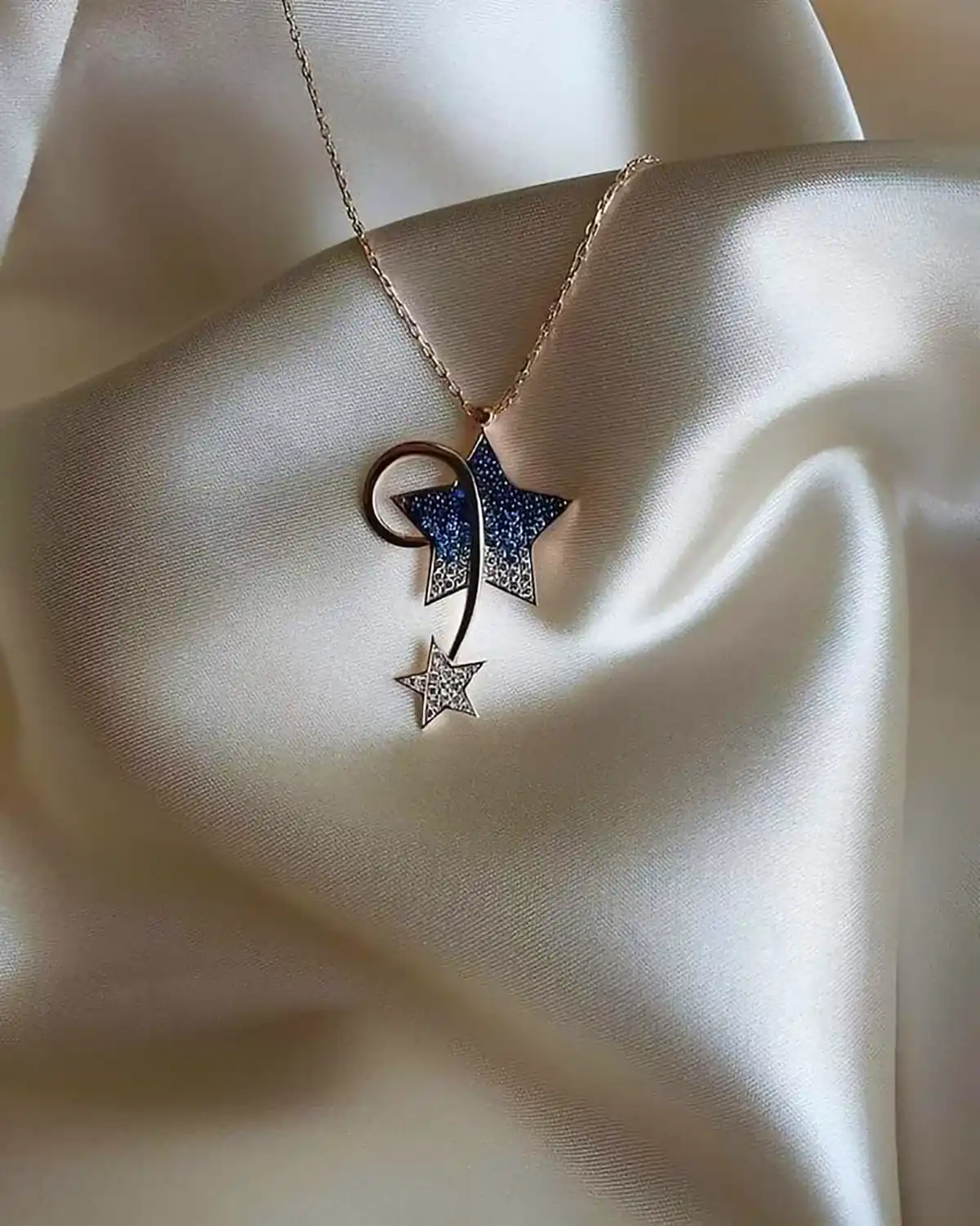 تو گردنی شیک و جذاب